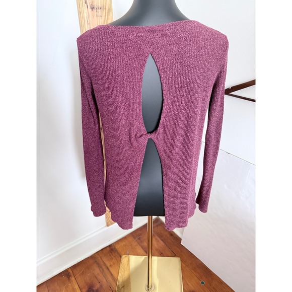 American Eagle Outfitters Tops - American Eagle‎ Soft Knit Sweater Top Open Back Keyhole Burgundy Size Medium
